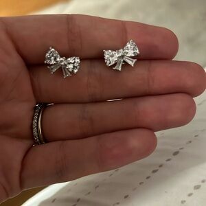 Rhinestone bow stud earrings